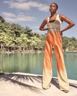 Veronica Beard Taylor Ombre Wide-Leg Jean -Veronica Beard Look 01 0384C R