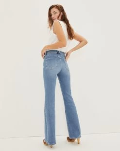 Veronica Beard Beverly Skinny-Flare Jean -Veronica Beard j22121950644ic iceberg product 05 e74e5cdd